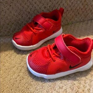 Nike Toddler Shoes (red)